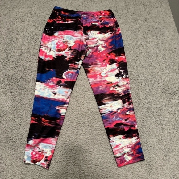 Lululemon Jet Crop (Slim) *Luxtreme Pigment Wind White Multi Size 6 - Picture 2 of 12